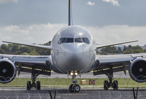 aircraft-manchester-jet-fly